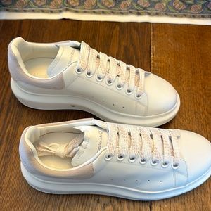 Alexander McQueen NWT Size 8 or 38 Patchouli and White Oversized Sneakers